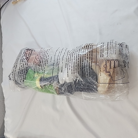 NWT Vintage 2001 Fisher Price Make Me Laugh Goofy Puppet Plush - Picture 16 of 16